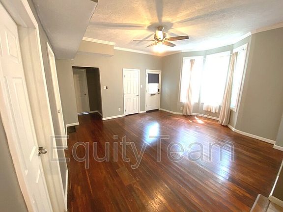 2nd image of 5015 Forest Ave #A