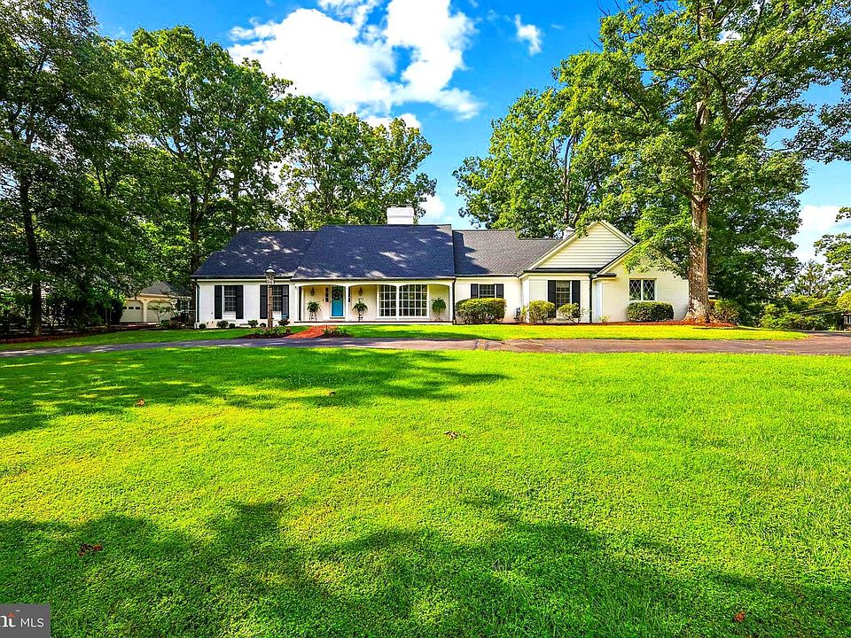 1st image of 9507 Nelson Ln