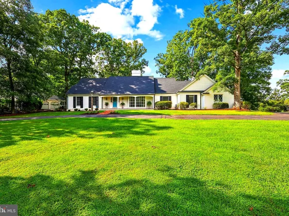 9507 Nelson Ln, Manassas, VA 20110