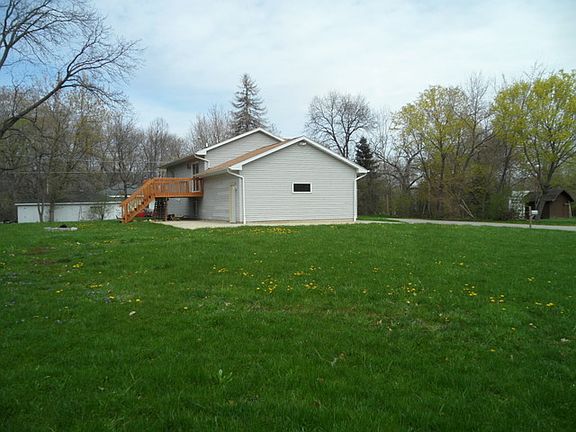 3rd image of 25270 W Hawthorne Ave
