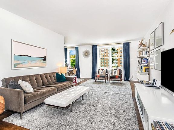 5th image of 3901 Independence Ave APT 6P
