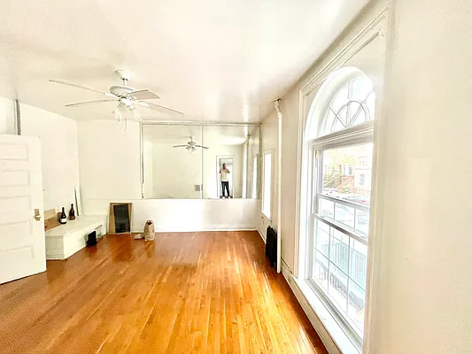 Rented by Pear NYC LLC | media 43