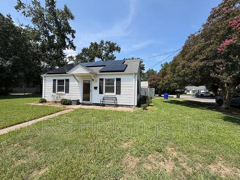 408 Stockton Rd — Photo 1