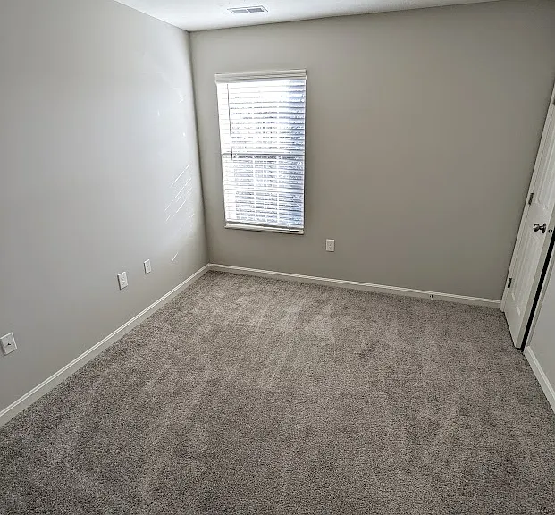 Spinnaker Cove Apartments — Photo 52