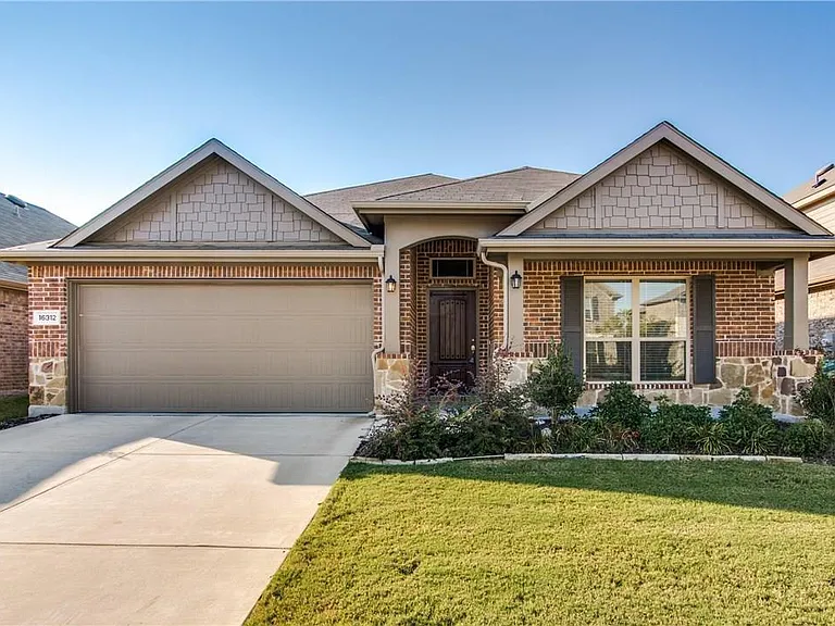 16312 Stillhouse Hollow Ct — Photo 1