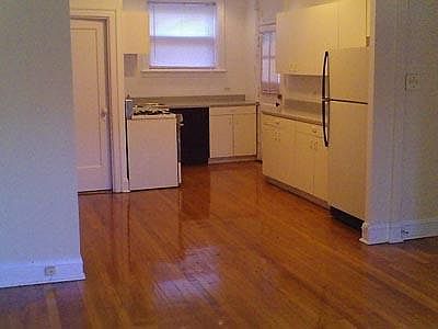 2nd image of 1604 W Berteau 16082i #16082I