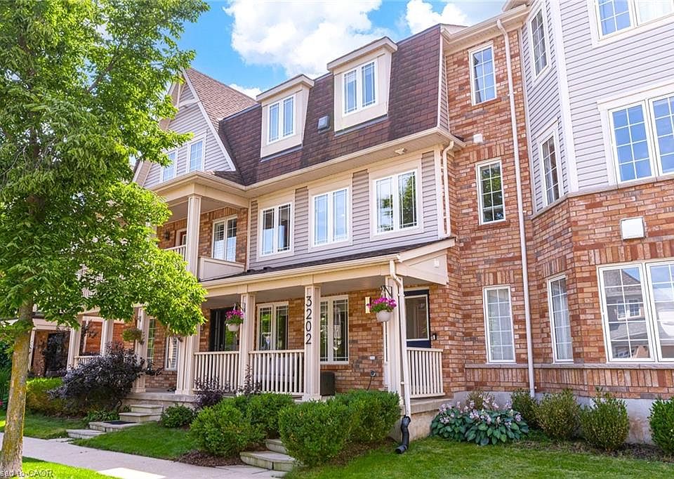 1st image of 3202 Munson Cres