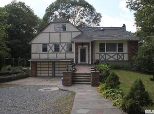 12 Winston Dr, Smithtown, NY 11787