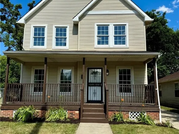 2209 E 35th St, Cleveland, OH 44115