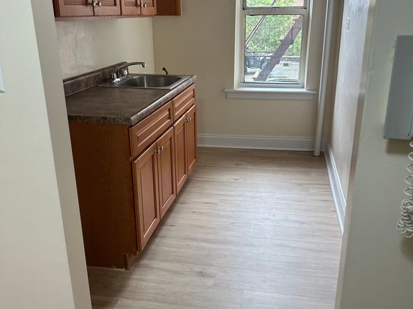 2074 Cropsey Ave APT 1D