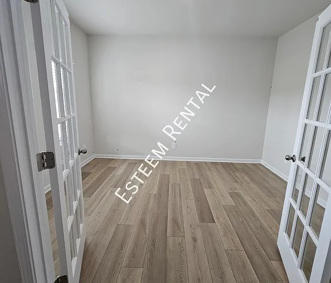 324 Karlov Rd — Photo 9