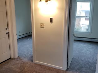 201 Hamilton St #2R, Southbridge, MA 01550