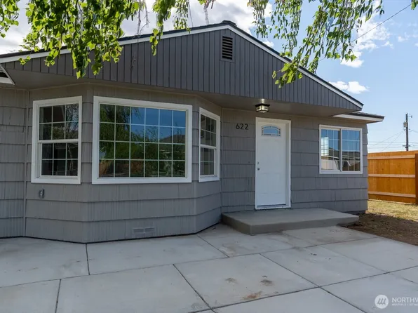 622 3rd Place SE, Soap Lake, WA 98851