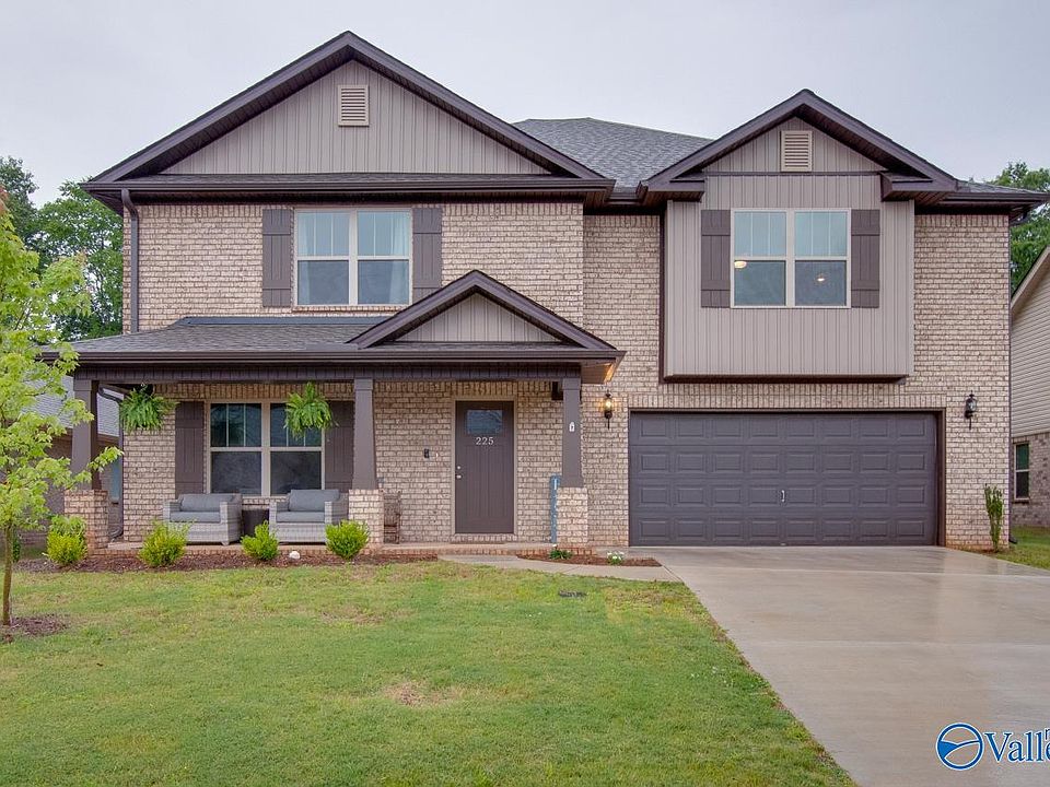 1st image of 225 Shubert Dr