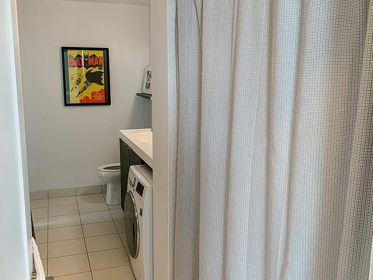 318 Richmond St W #2511 — Photo 16
