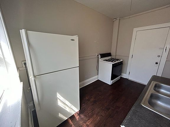 5th image of 1685 Lincoln Ave #2A
