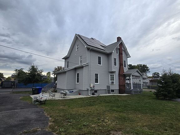 4th image of 246 Walnut St