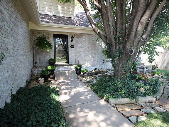 provides welcomed shade!