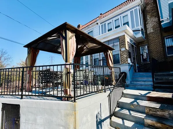 4777 Tampa St, Philadelphia, PA 19120
