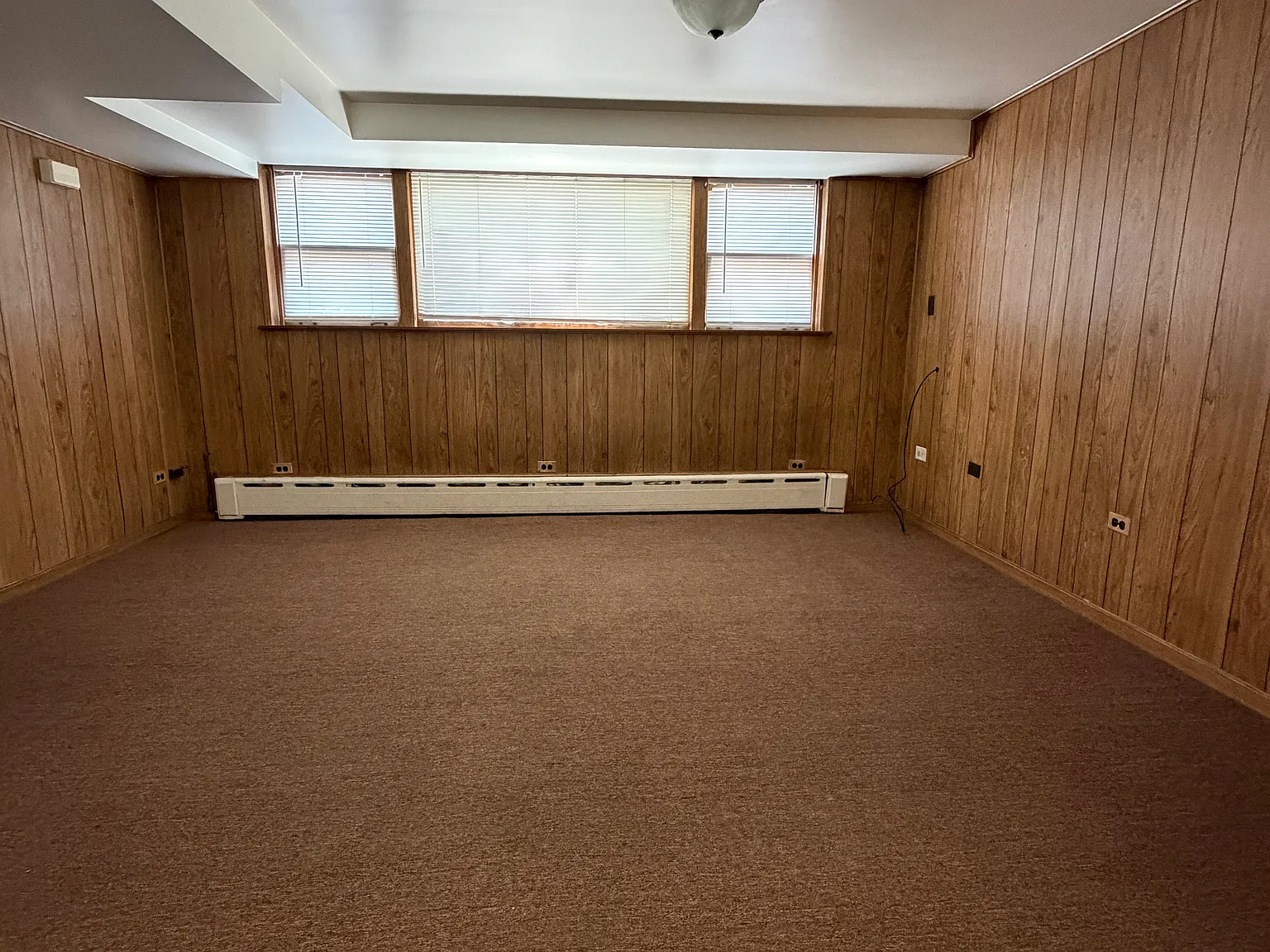 1 bed, 750 sqft, $1,200 — Photo 3