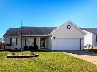 240 Royallmanor Ln, O'Fallon, MO 63368