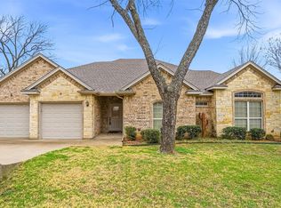 9420 Gleneagles Dr, Granbury, TX 76049