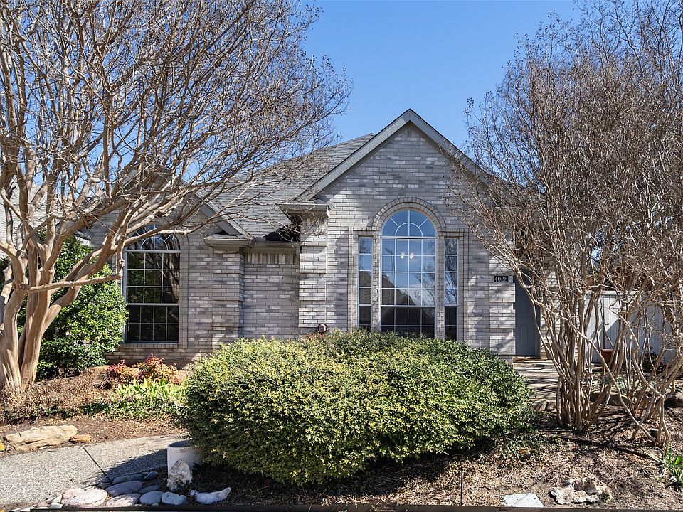 1st image of 4028 Lamorna Dr