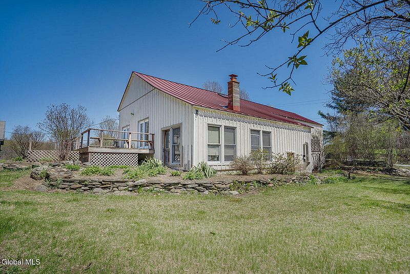 4th image of 413 Smith Road