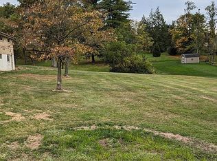 117 Valley View Dr, Venetia, PA 15367