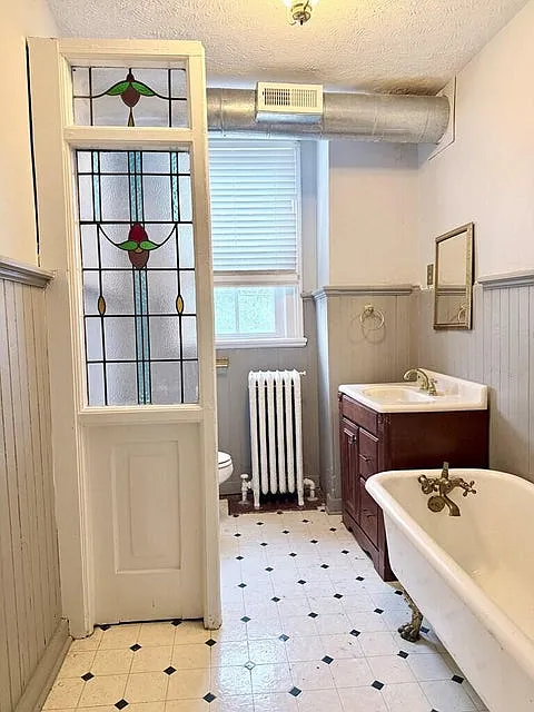 4 bed, 3306 sqft, $1,800 — Photo 4