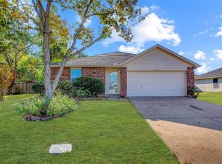 131 Sandlewood Dr, Terrell, TX 75160