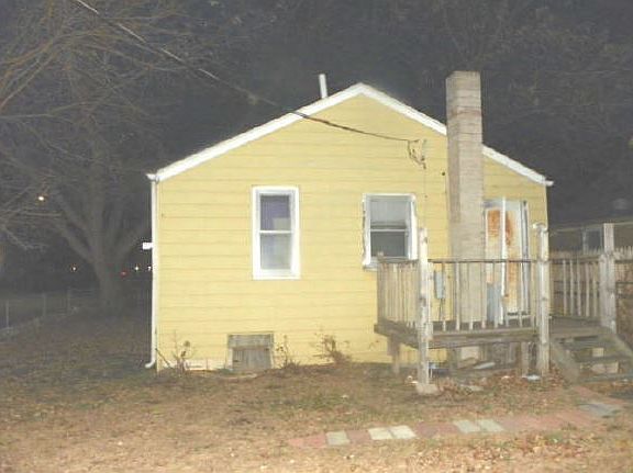 2nd image of 1404 E Muir Ave