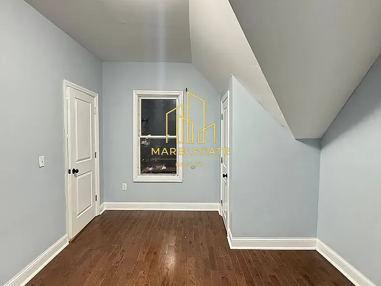 307 Broadway #77 — Photo 10