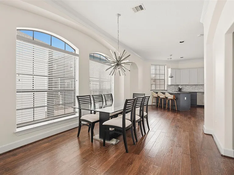 836 Garden Oaks Ter — Photo 8