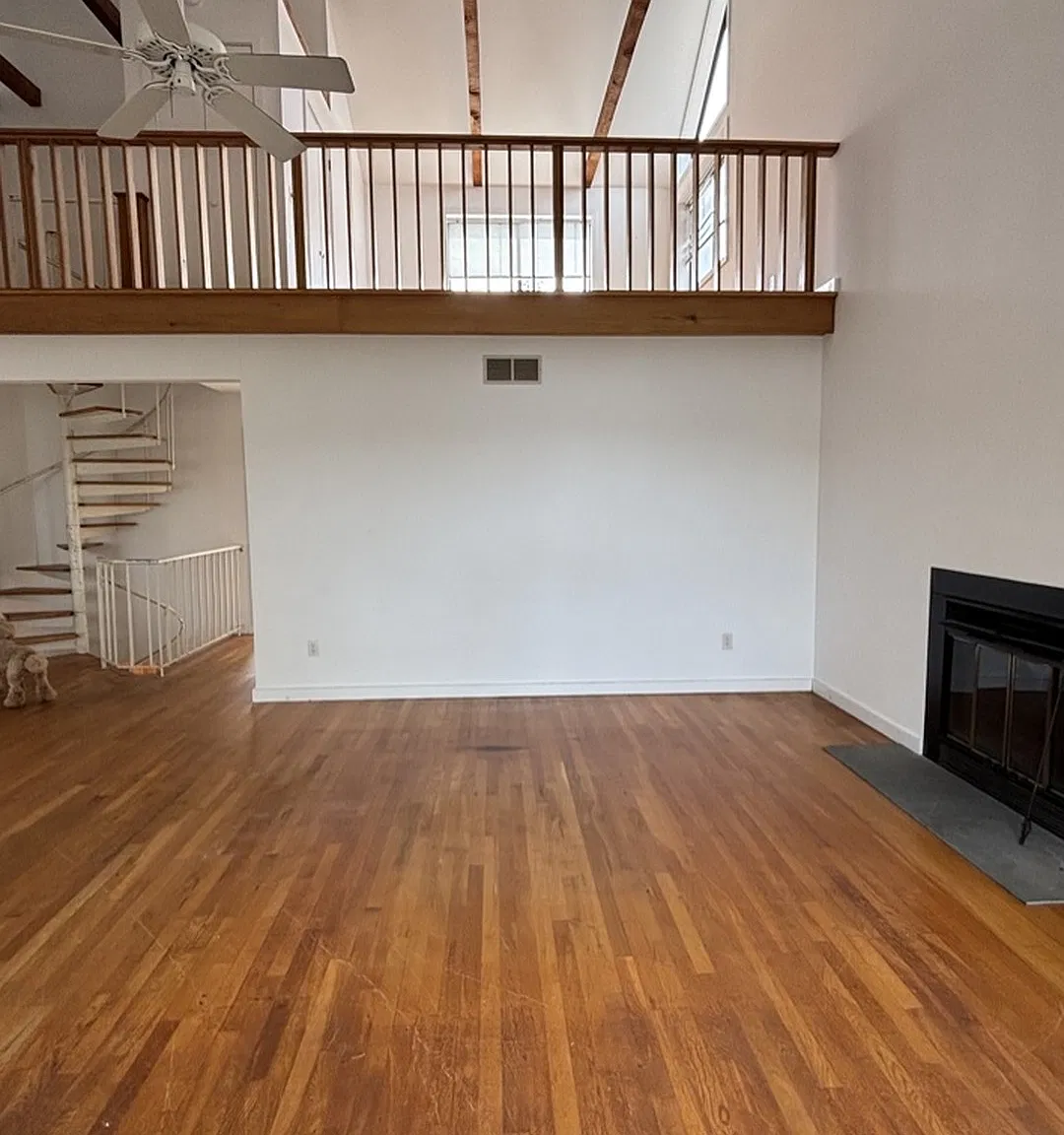 Waterfront Traditional with Private Dock in Sag Harbor Village — Photo 3