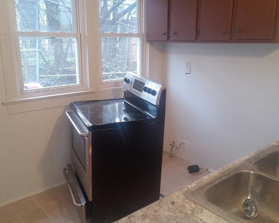1st image of 3311 N Park Ave #1
