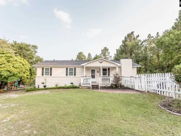 121 Brown Ln, Lexington, SC 29073