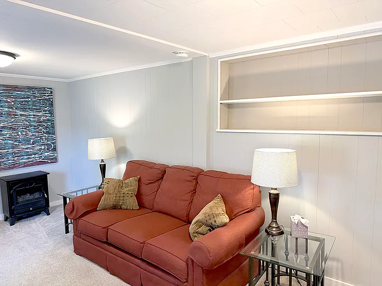 32 Nichols St #5 — Photo 8