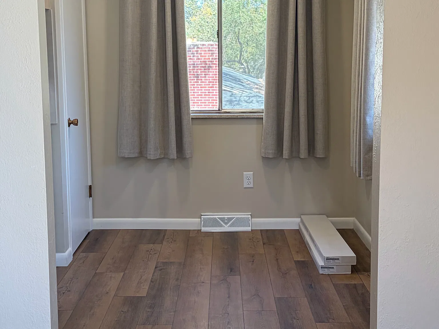 2 bed, 765 sqft, $2,200 — Photo 3