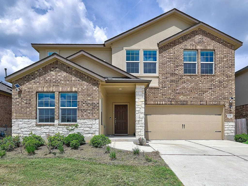5 bed, 4.0 bath, 3033 sqft, $2,600 — Photo 1