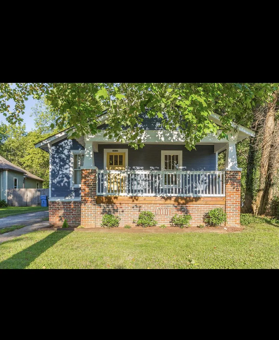4909 Virginia Ave — Photo 2