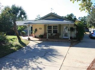 1961 Guseman Rd, Gulf Breeze, FL 32563