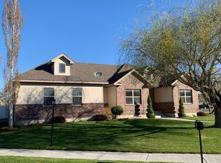 423 Snake River Cir, Rigby, ID 83442