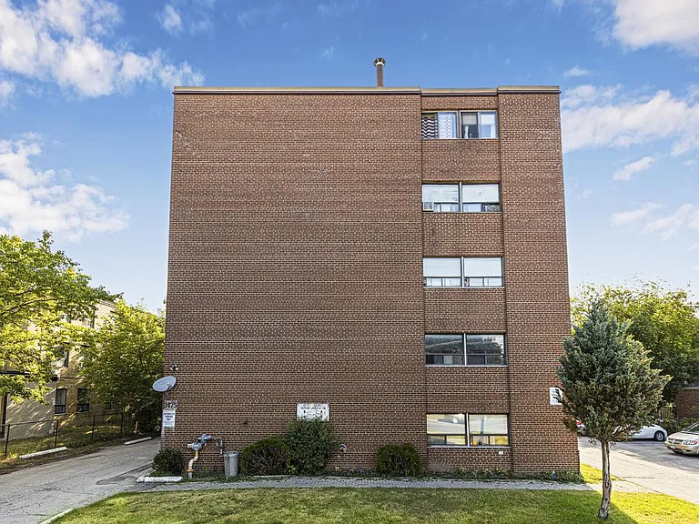 1475 Birchmount Rd — Photo 7