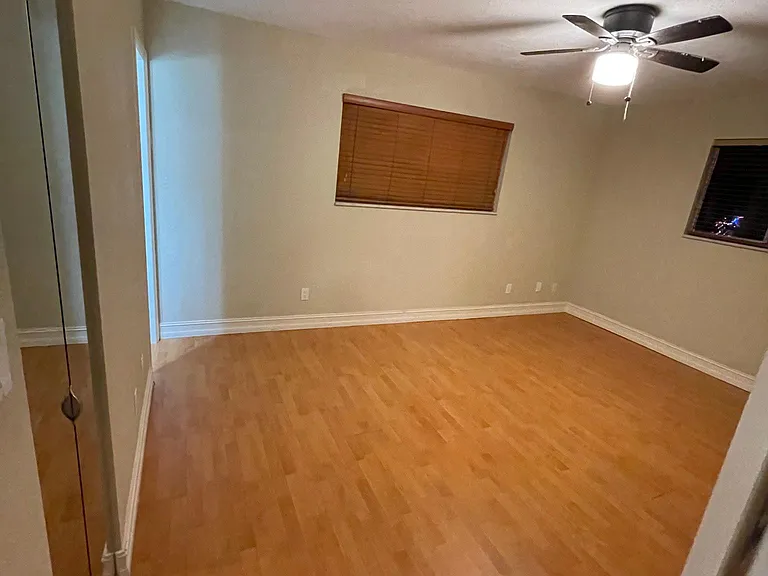 3715 NW 84th Ave — Photo 10