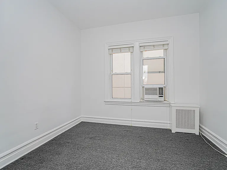 1774 E 17th St #1 — Photo 14