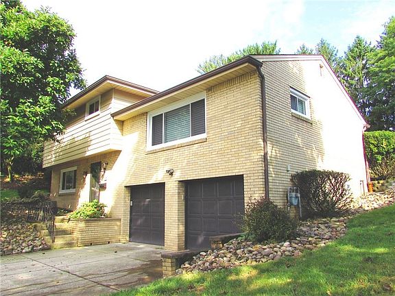2nd image of 150 Lucille Dr
