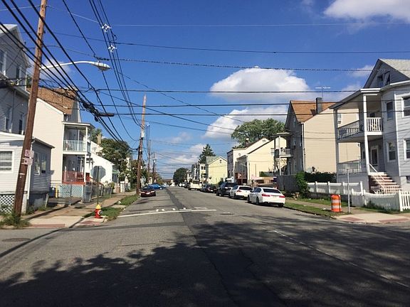 4th image of 33-35 Bloomfield Ave