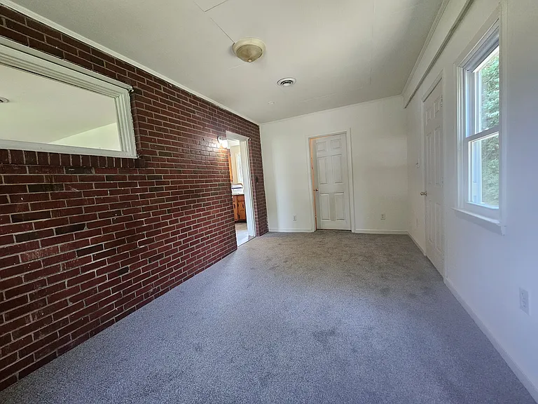 3402 Montclair Rd — Photo 11