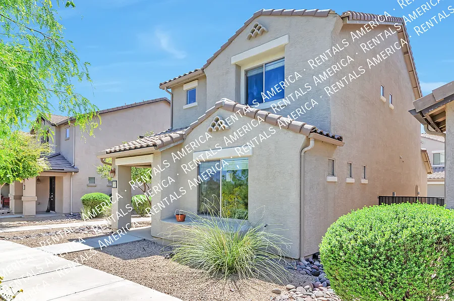 Great East Side Location! — Photo 2